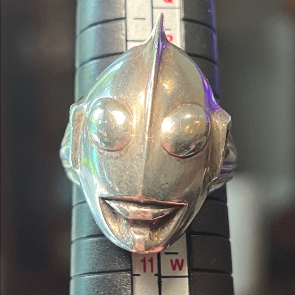 Chunky RARE Vintage Ultraman Robot Alien Head Sterling Silver Ring - Picture 1 of 7